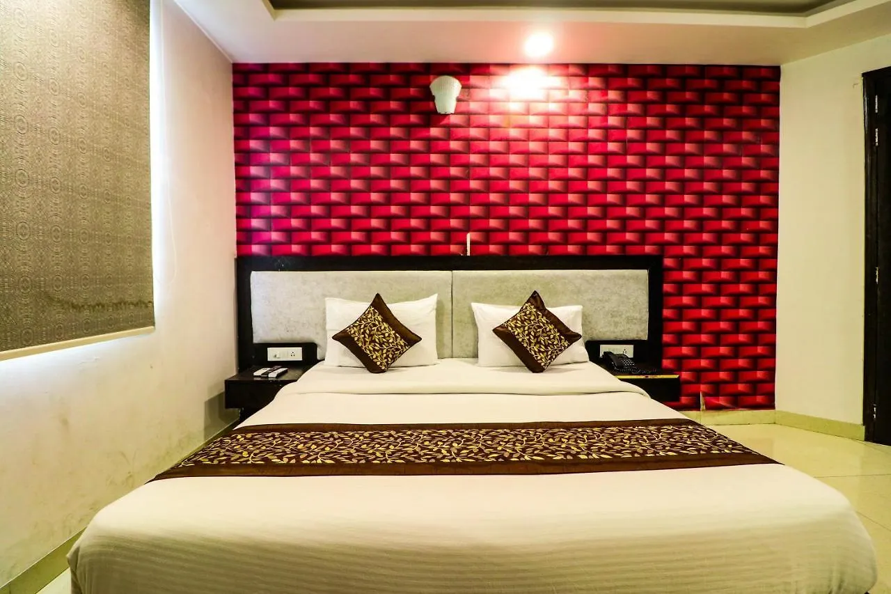 Hotel Olive Zone Near Delhi Airport New Delhi 3*,