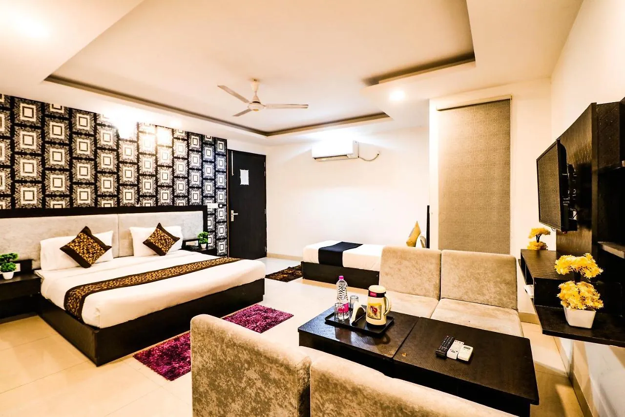 Hotel Olive Zone Near Delhi Airport New Delhi 3*,  India