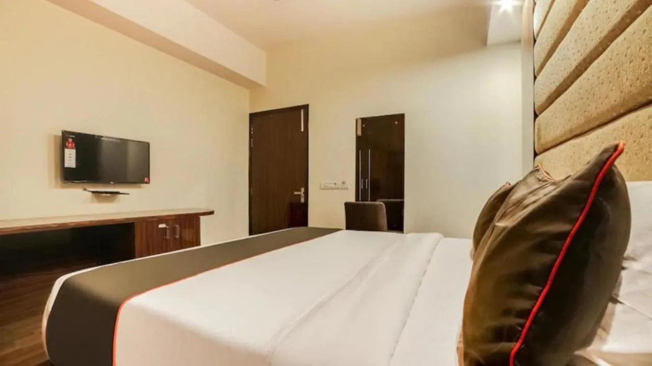 Hotel Olive Zone Near Delhi Airport New Delhi 3*,  India