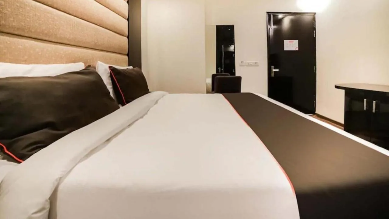 ***  Hotel Olive Zone Near Delhi Airport New Delhi India